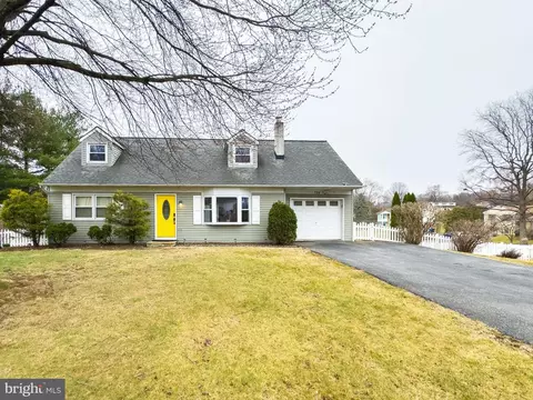 394 Highland Dr, Mountville, PA 17554