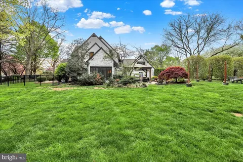 Exterior - 520 Stonehenge Dr, Lititz, PA 17543 photo 10 of 19