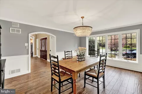 Dining - 520 Stonehenge Dr, Lititz, PA 17543 photo 3 of 3