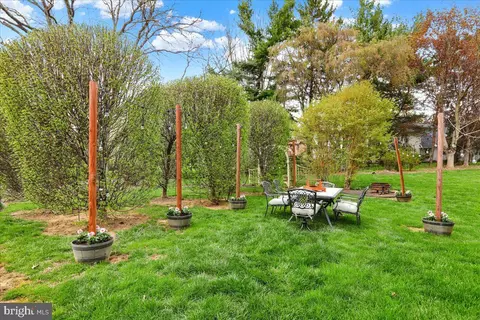 Exterior - 520 Stonehenge Dr, Lititz, PA 17543 photo 13 of 19