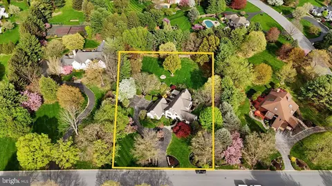 View/Area - 520 Stonehenge Dr, Lititz, PA 17543 photo 1 of 5