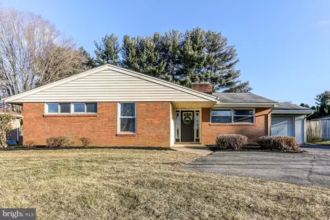 801 Millersville Rd, Lancaster, PA 17603