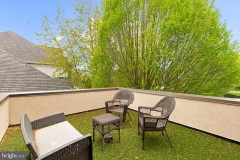 Exterior - 618 Willow Grn, Lititz, PA 17543 photo 9 of 14