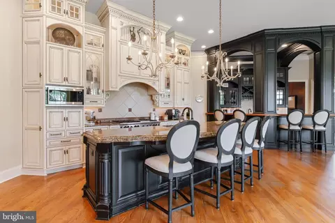 Kitchen - 618 Willow Grn, Lititz, PA 17543 photo 1 of 4