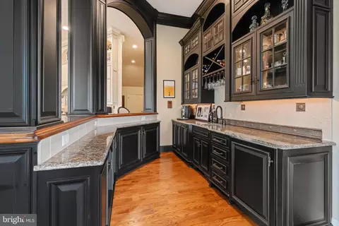 Entry Way - 618 Willow Grn, Lititz, PA 17543 photo 5 of 5