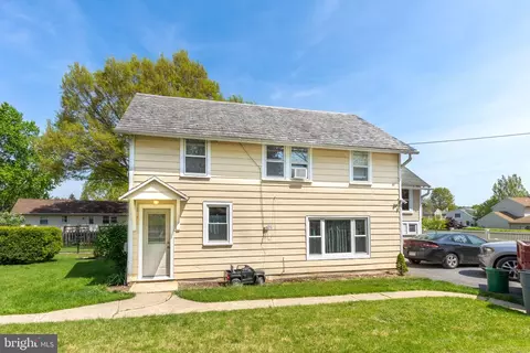 319 N Broad St, Lititz, PA 17543 photo 29