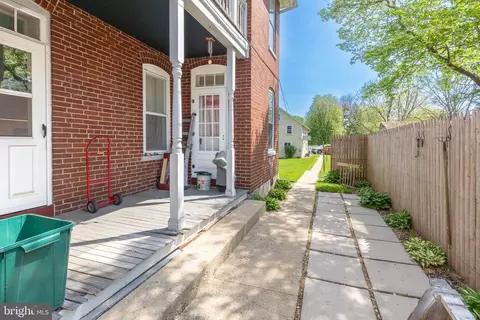 319 N Broad St, Lititz, PA 17543 photo 27