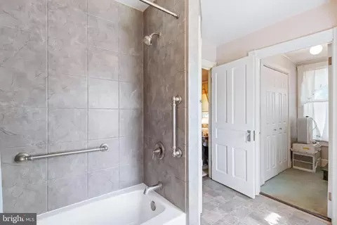 319 N Broad St, Lititz, PA 17543 photo 24