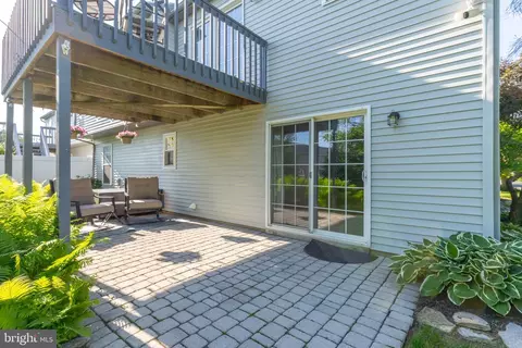 Exterior - 20 Pebble Creek Dr, Lititz, PA 17543 photo 6 of 15