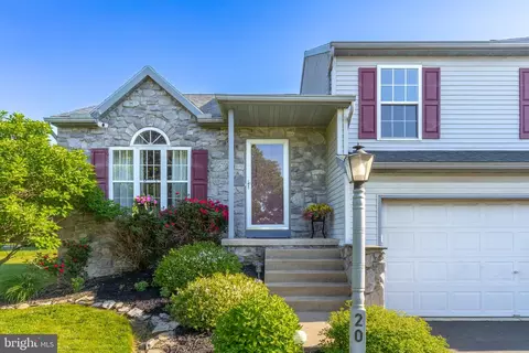 Exterior - 20 Pebble Creek Dr, Lititz, PA 17543 photo 4 of 15
