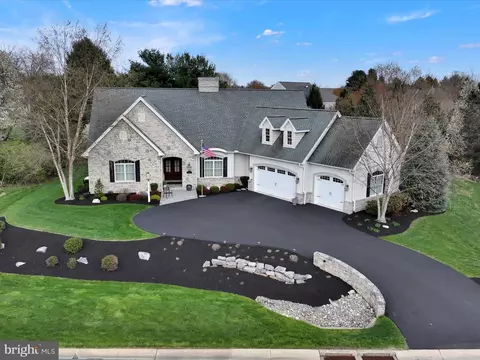 992 Buckwalter Rd, Lititz, PA 17543 photo 3