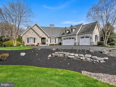 992 Buckwalter Rd, Lititz, PA 17543