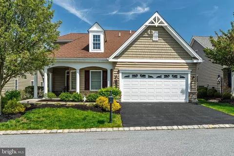 1512 Emerson Dr, Mount Joy, PA 17552