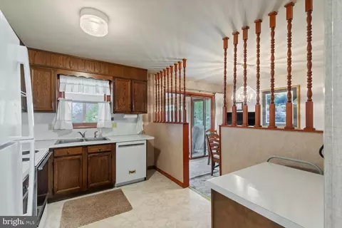 10 E Summit Dr, Stevens, PA 17578 photo 8