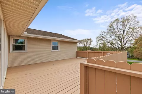 10 E Summit Dr, Stevens, PA 17578 photo 31