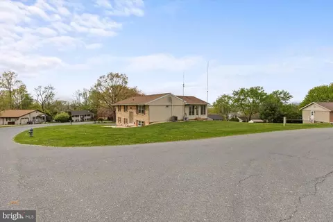 10 E Summit Dr, Stevens, PA 17578 photo 5