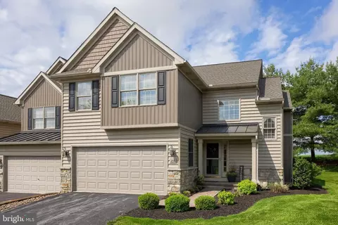 256 Fieldcrest Ln, Ephrata, PA 17522