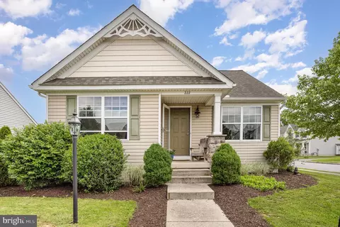 222 Heathersage Dr, Marietta, PA 17547