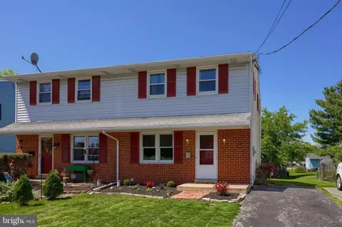 313 E Cherry St, Elizabethtown, PA 17022