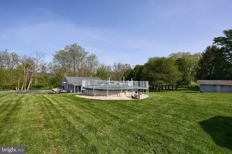 Exterior - 206 Eckman Rd, Lancaster, PA 17603 photo 11 of 12
