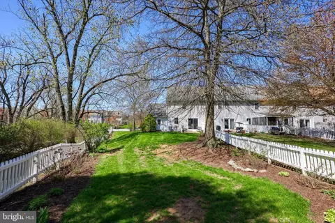 27 Pennwick Dr, Lititz, PA 17543 photo 12