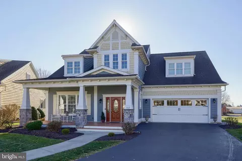 517 Landon Cir, Ephrata, PA 17522
