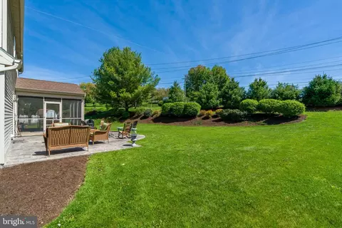 40 Brookview Dr, Lititz, PA 17543 photo 5