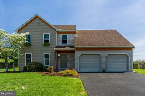 40 Brookview Dr, Lititz, PA 17543