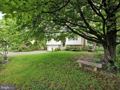52 Green Acre Rd, Lititz, PA 17543 photo 4