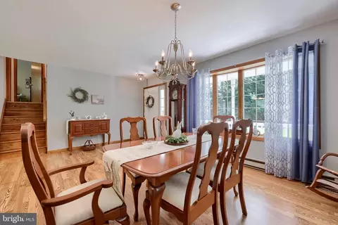 Dining - 205 Acorn Ln, Lititz, PA 17543 photo 2 of 3