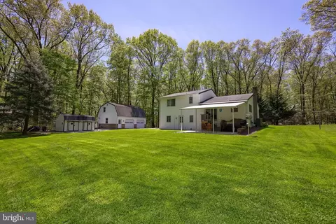 Exterior - 205 Acorn Ln, Lititz, PA 17543 photo 9 of 12
