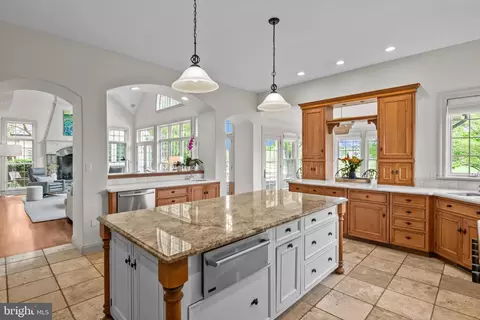 Kitchen - 901 Greenside Dr, Lititz, PA 17543 photo 1 of 4