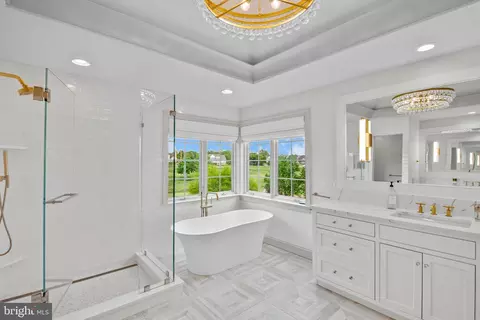 Bath - 901 Greenside Dr, Lititz, PA 17543 photo 1 of 1