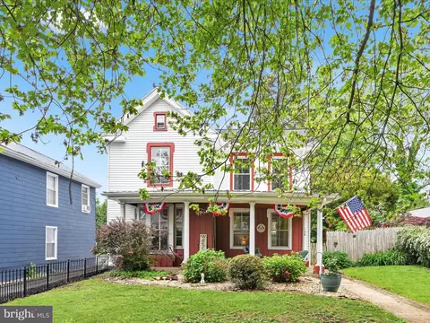 128 Race St, Bainbridge, PA 17502