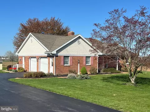 40 Wabash Rd, Ephrata, PA 17522