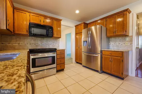 280 Raspberry Rd, Leola, PA 17540