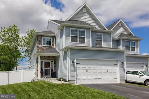 158 Canvasback Ln, Elizabethtown, PA 17022