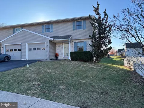 160 Tom Ave, Ephrata, PA 17522