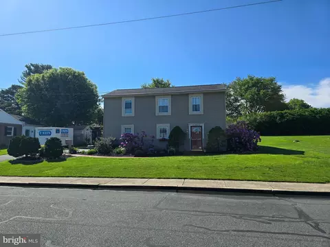 536 Westfield Dr, New Holland, PA 17557