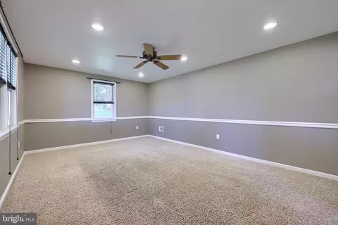 1141 E Newport Rd, Lititz, PA 17543 photo 8