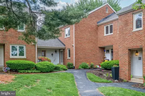 26 Apple Ln, Mountville, PA 17554