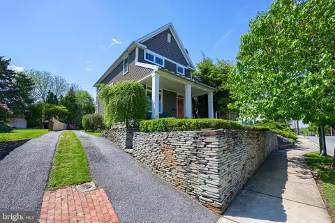 Exterior - 356 N Broad St, Lititz, PA 17543 photo 11 of 14