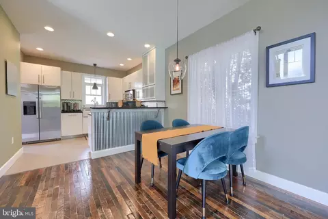 Dining - 356 N Broad St, Lititz, PA 17543 photo 1 of 2