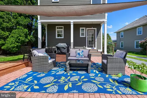 Exterior - 356 N Broad St, Lititz, PA 17543 photo 5 of 14