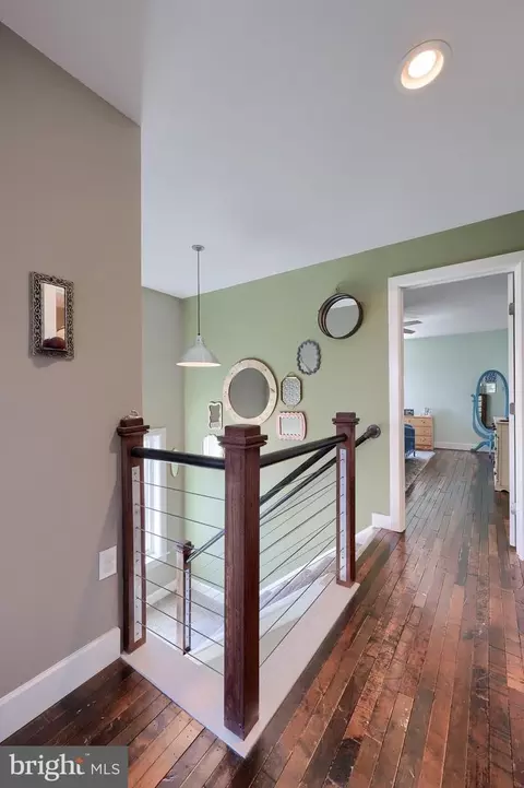 Entry Way - 356 N Broad St, Lititz, PA 17543 photo 4 of 6