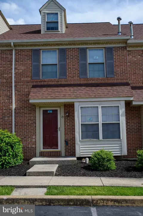 15 Acorn Blvd, Lancaster, PA 17602