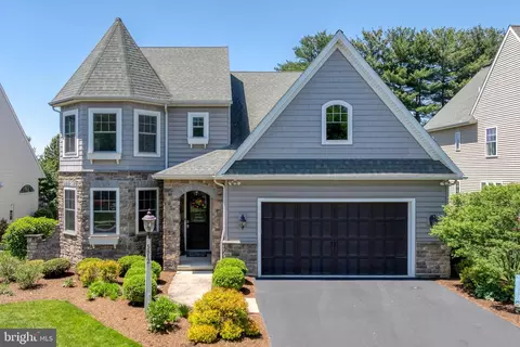 5812 Wild Lilac Dr, East Petersburg, PA 17520