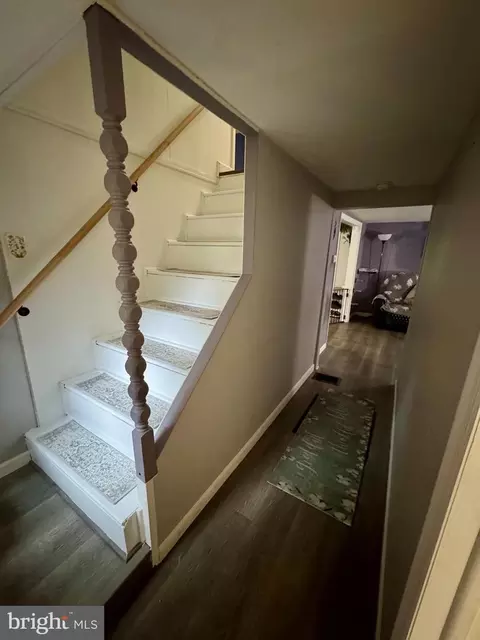 Entry Way - 321 W 28th Division Hwy, Lititz, PA 17543 photo 3 of 3