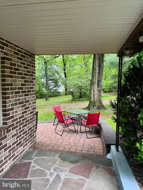Exterior - 321 W 28th Division Hwy, Lititz, PA 17543 photo 5 of 5