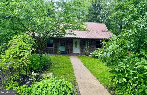 321 W 28th Division Hwy, Lititz, PA 17543